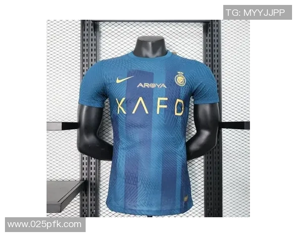 揭秘33号球衣背后的足球明星是谁及其辉煌成就 揭秘33号球衣背后的足球明星是谁及其辉煌成就