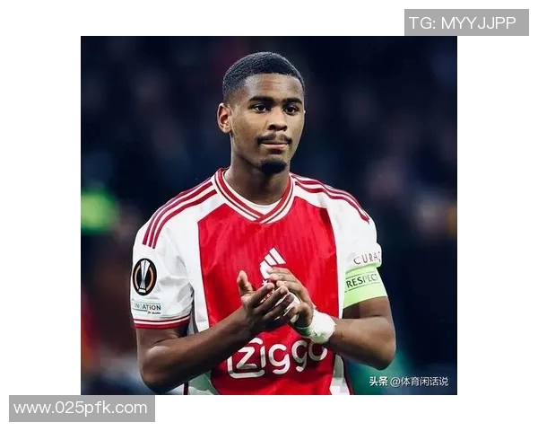 后卫位置上的传奇与新星盘点足球界前十名后卫明星的崛起与成就