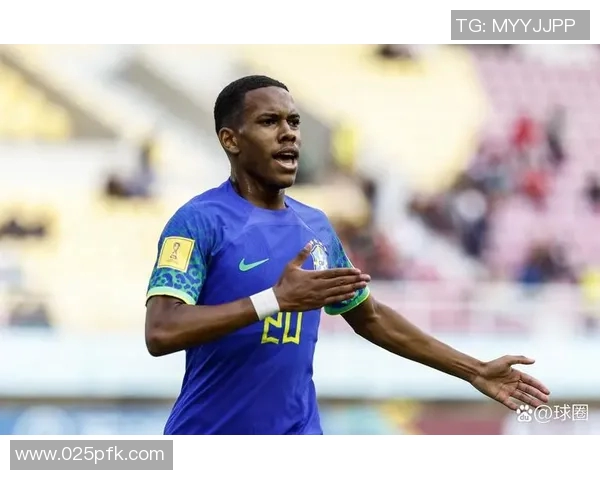 纹眉足球明星揭秘他是如何在绿茵场上闪耀的 纹眉足球明星揭秘他是如何在绿茵场上闪耀的