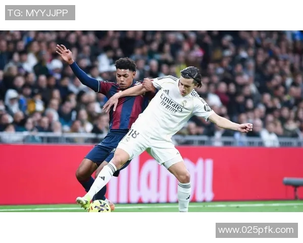 皇马与马竞激战0503再掀西班牙德比激情对决历史回顾与精彩瞬间分析 皇马与马竞激战0503再掀西班牙德比激情对决历史回顾与精彩瞬间分析